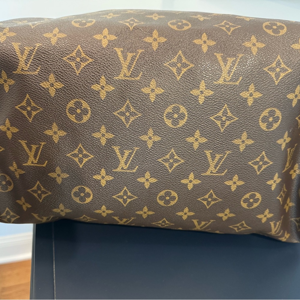 Louis Vuitton Monogram Speedy 35 - Picture 9 of 11